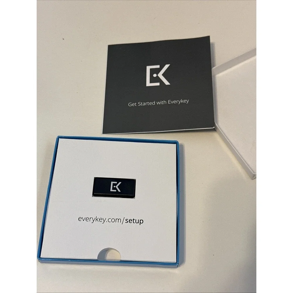 EVERYKEY Universal Password Smart Key, military grade security & encryption